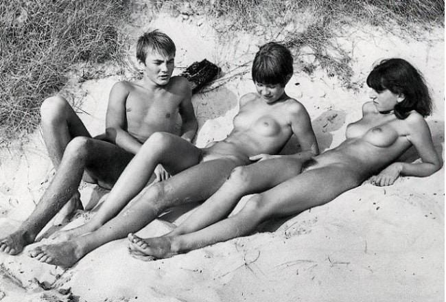 Vintage nudism large collection of pure nudism (natirist beauty) Vintage nudism large collection of pure nudism (natirist beauty)